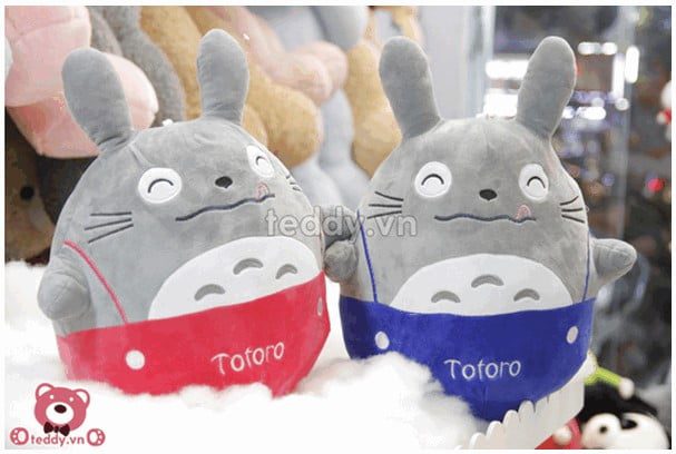 Thú bông Totoro yếm màu xanh và màu đỏ