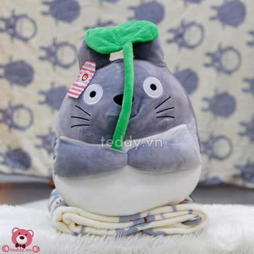 Gối Chăn Mềm Totoro 3IN1