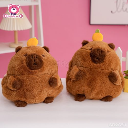 Gối Chăn Mền Capybara Đội Cam màu nâu dễ thương